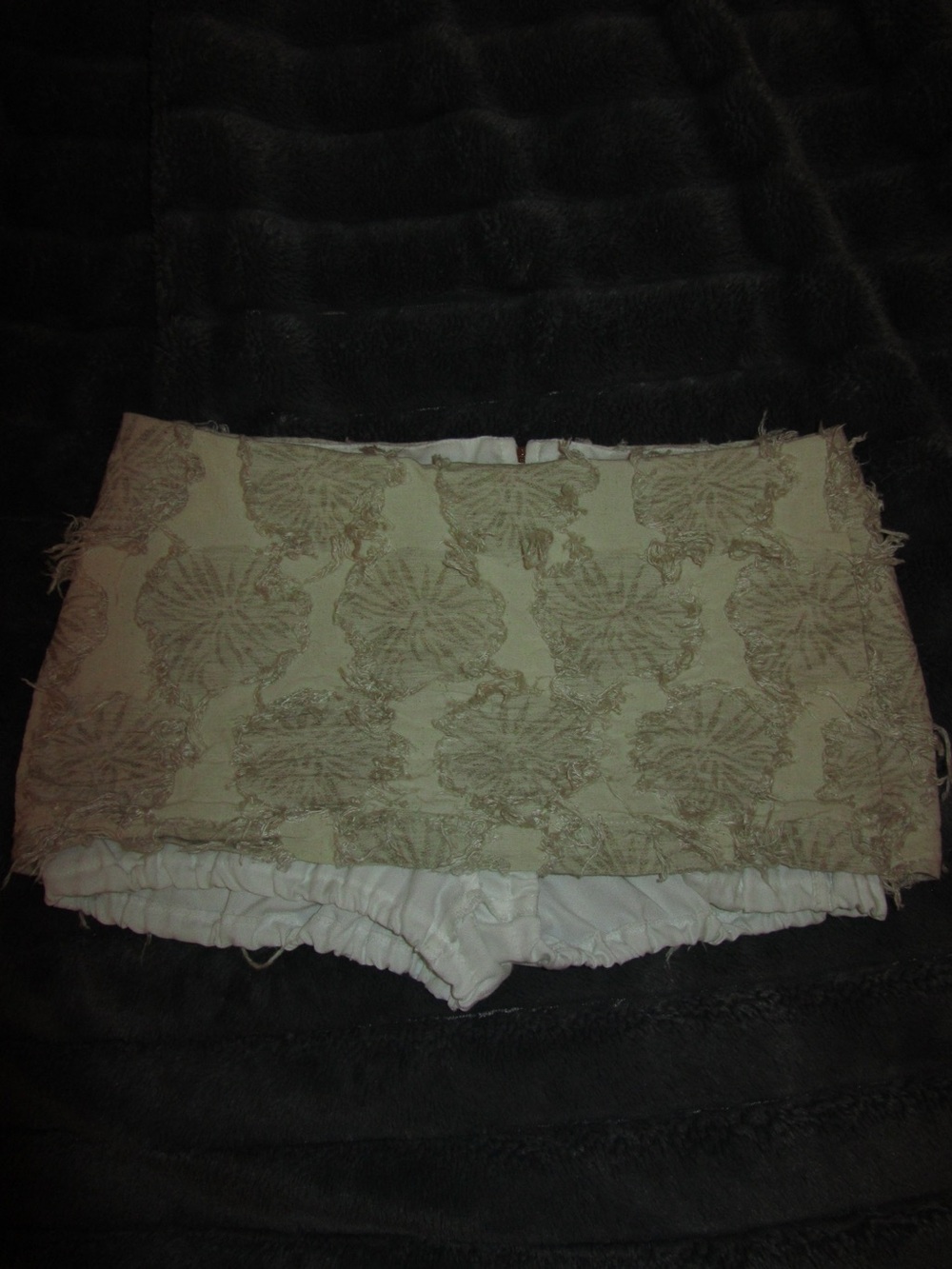 Beige Floral Fringe Mini Skirt - Ghostboy
